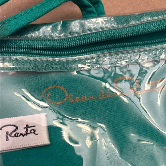 Oscar de LaRenta ~ travel Satchel ~3 zip pockets Colorful Floral Fabric - Picture 6 of 8